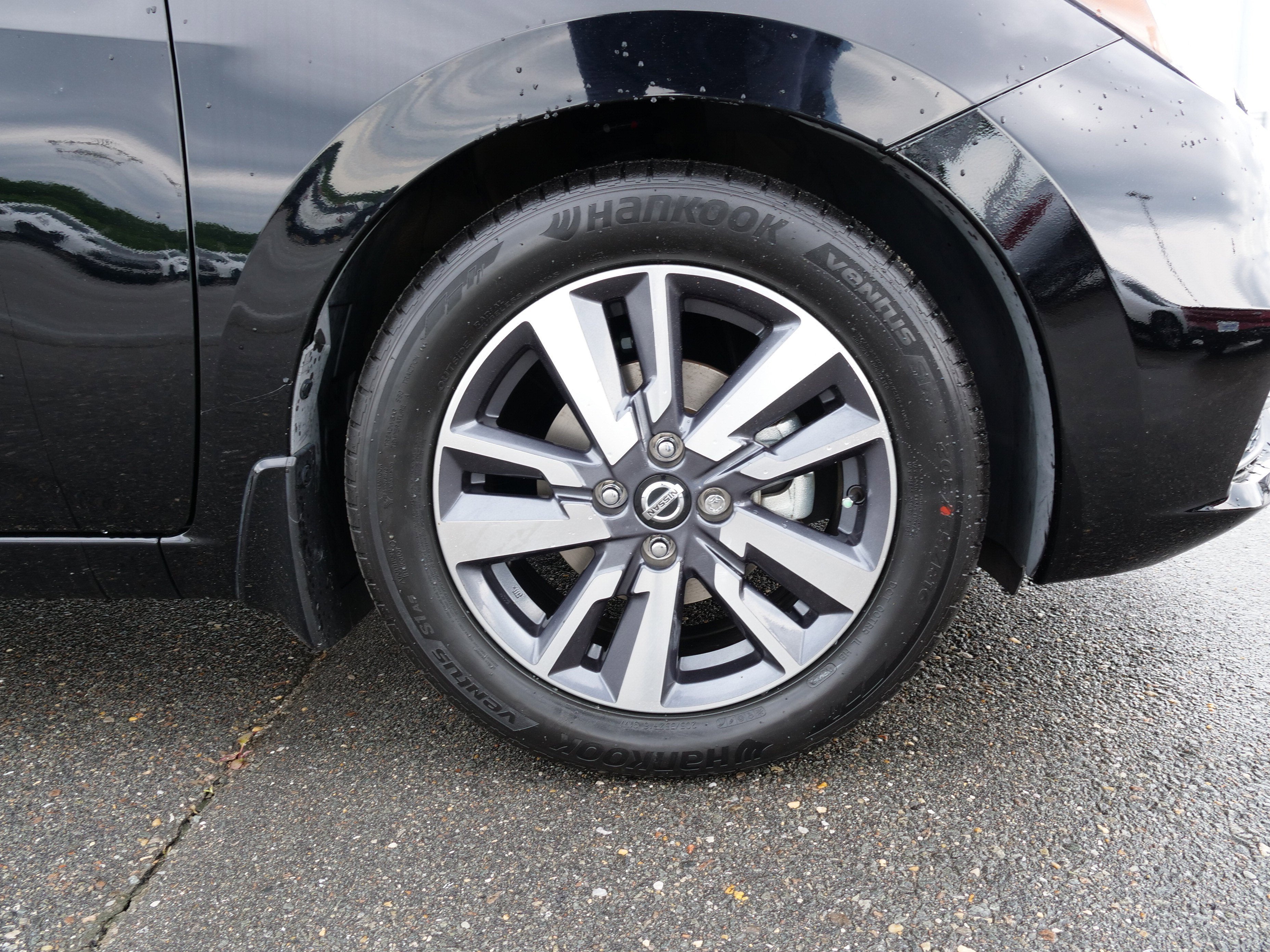 2020 Nissan Versa SV