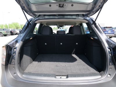 2025 Nissan Kicks S