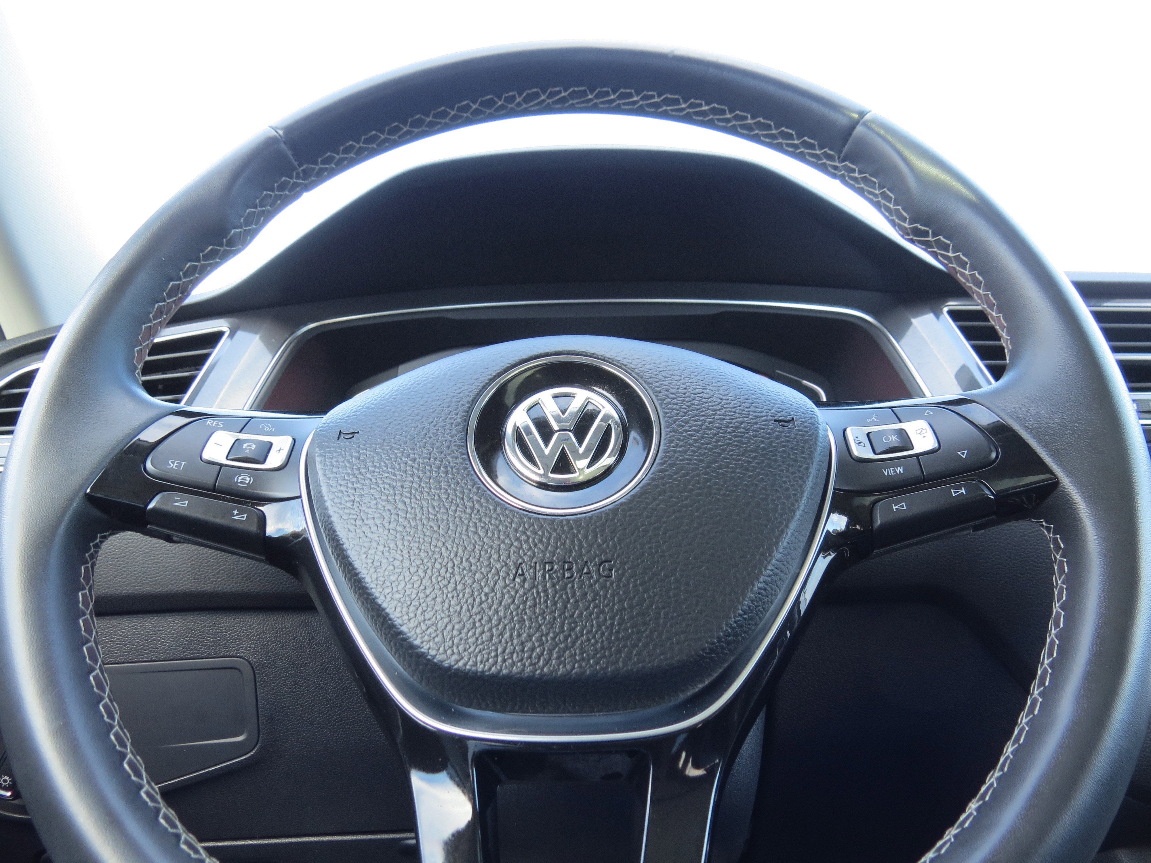 2021 Volkswagen Tiguan SE R-Line Black