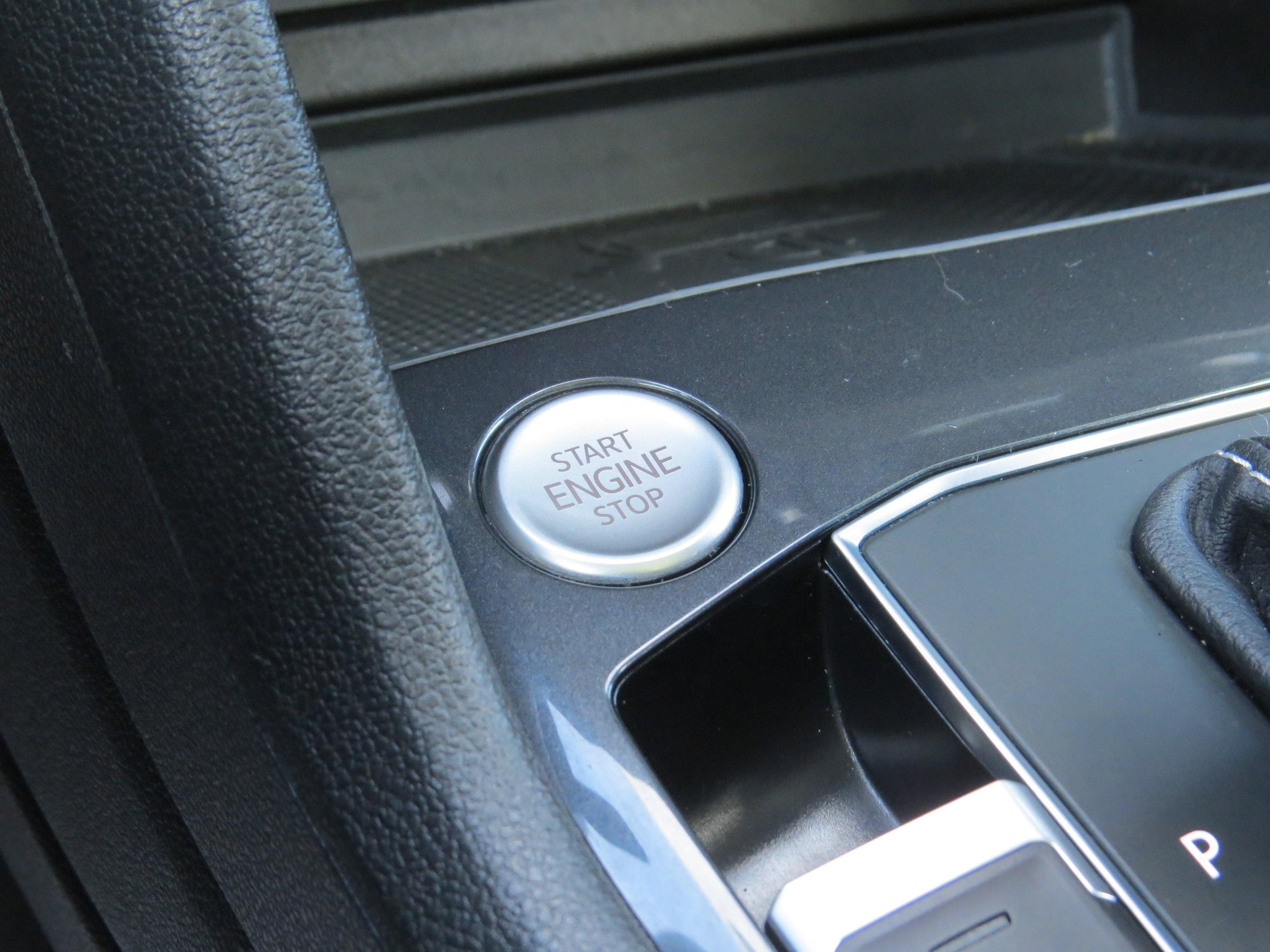 2021 Volkswagen Tiguan SE R-Line Black