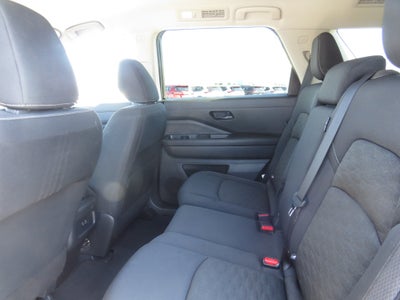 2023 Nissan Pathfinder S