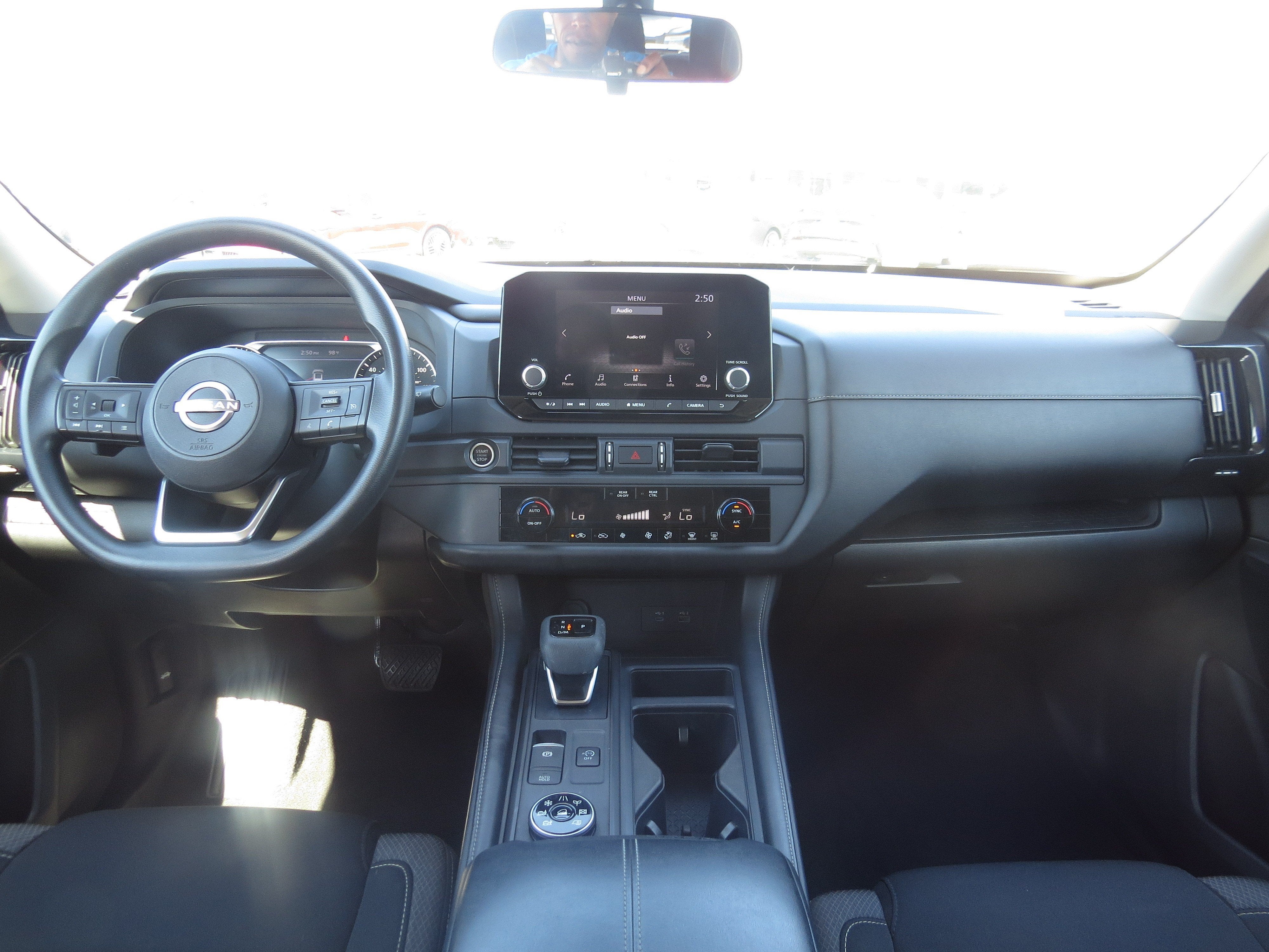 2023 Nissan Pathfinder S