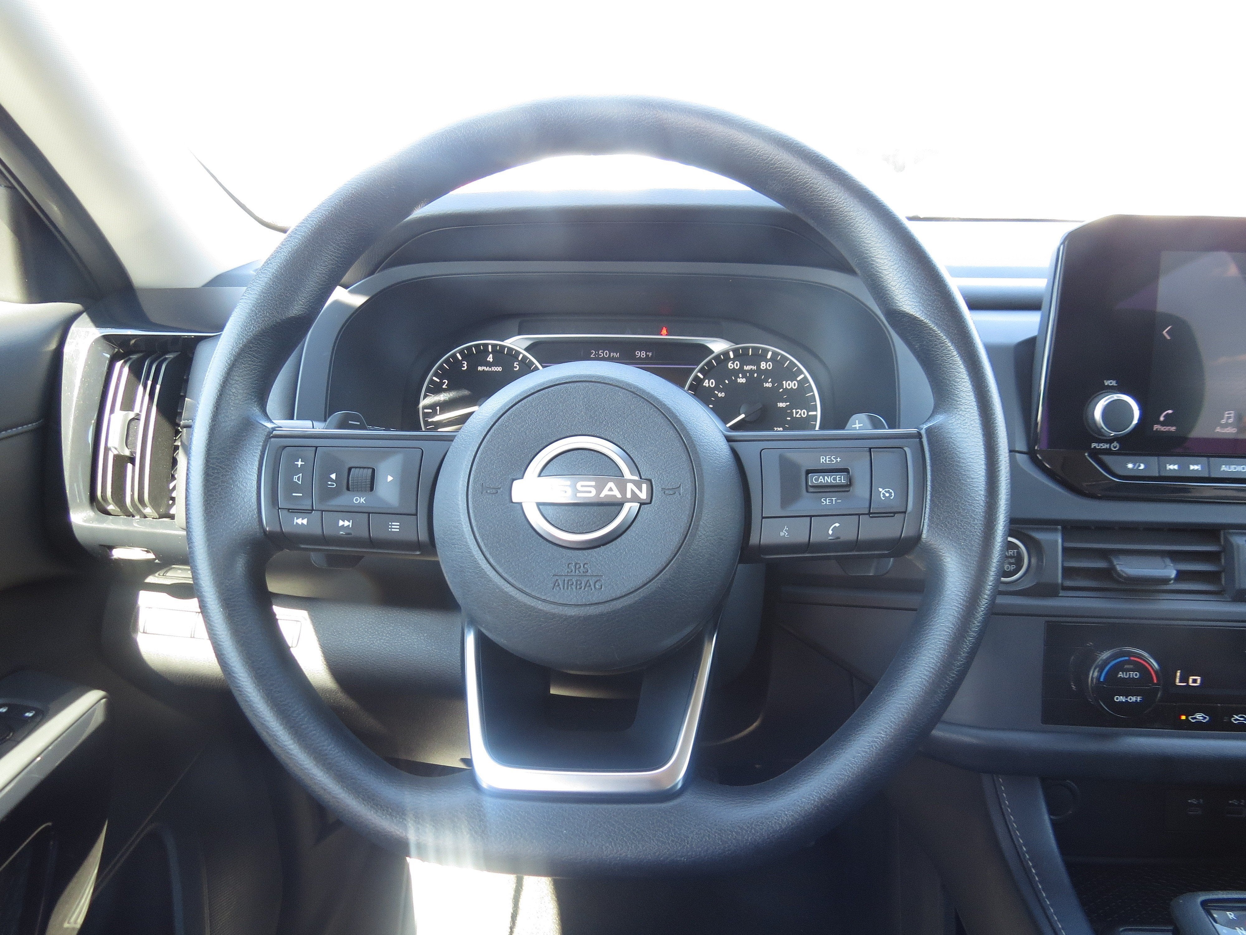 2023 Nissan Pathfinder S