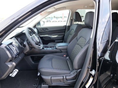 2025 Nissan Pathfinder S