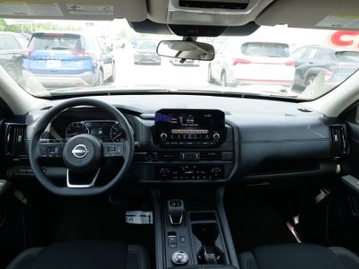 2025 Nissan Pathfinder S