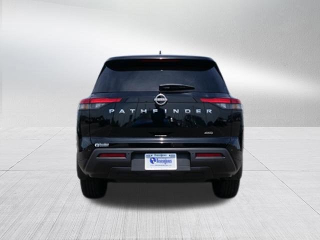 2025 Nissan Pathfinder S