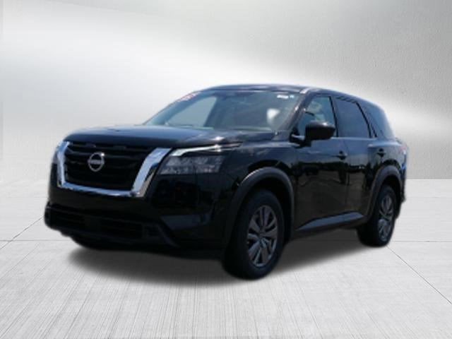 2025 Nissan Pathfinder S