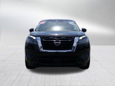 2025 Nissan Pathfinder S