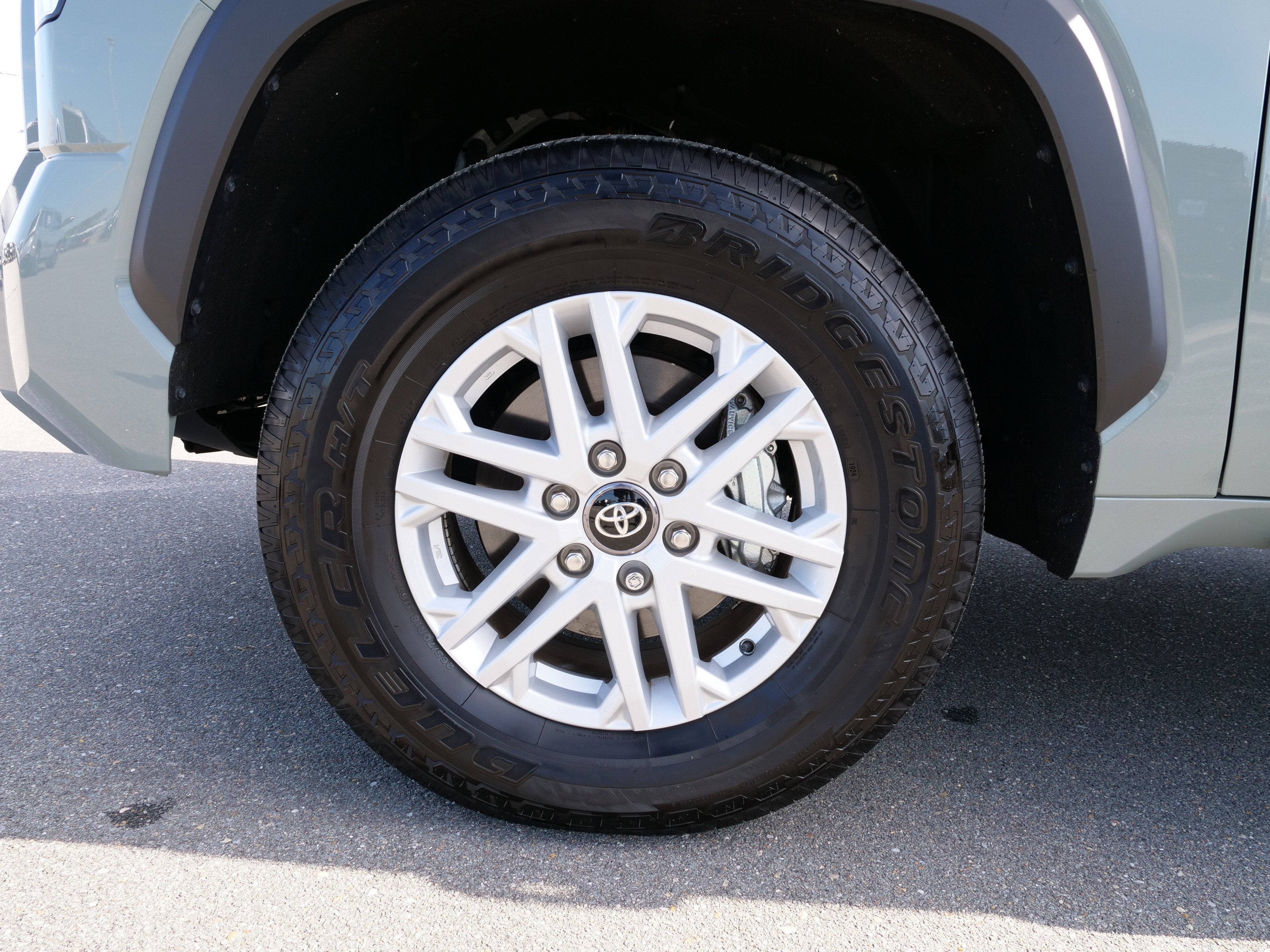 2025 Toyota Tundra 4WD SR5