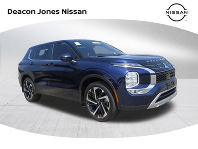 2023 Mitsubishi Outlander SE