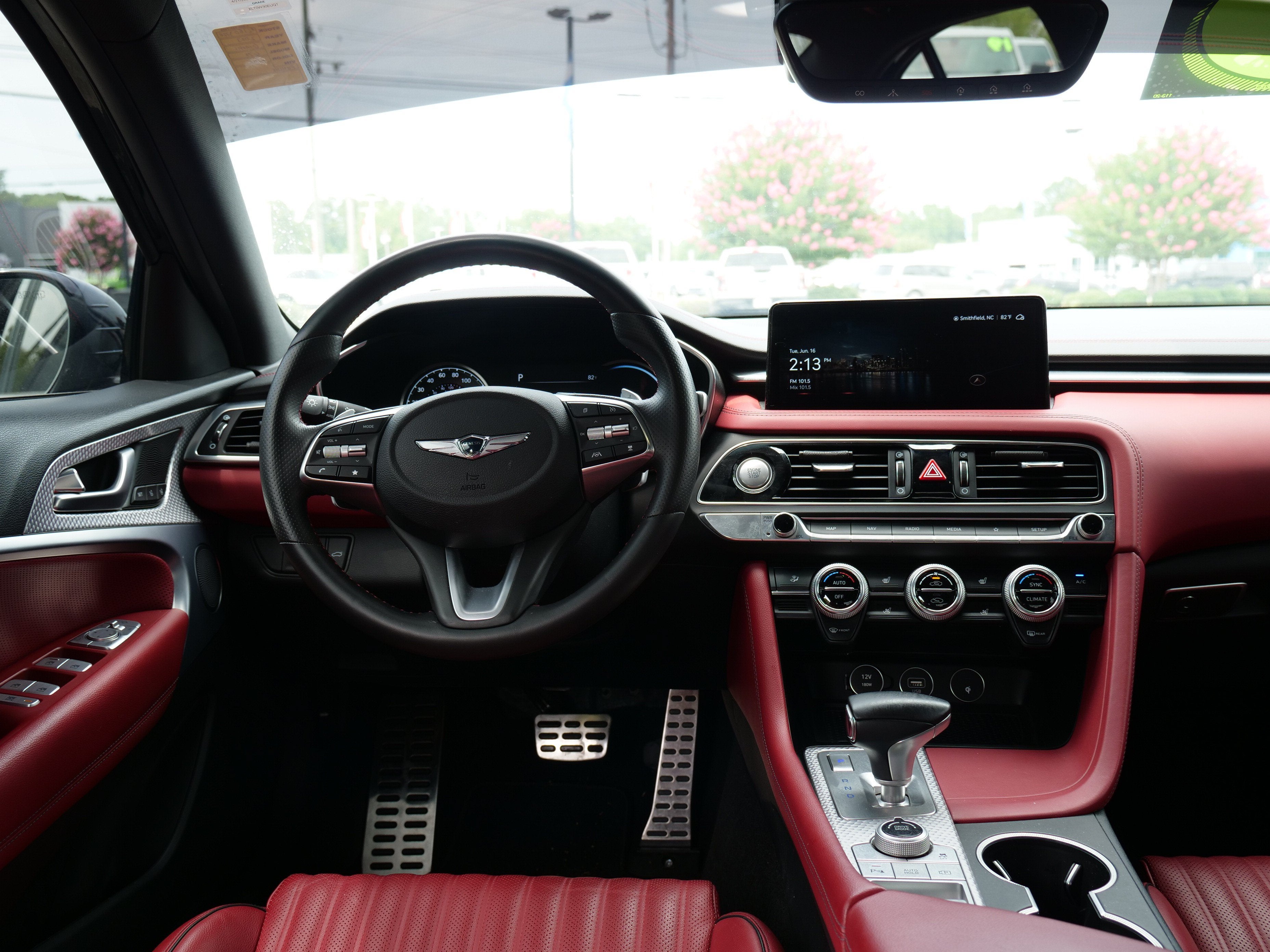 2023 Genesis G70 2.0T