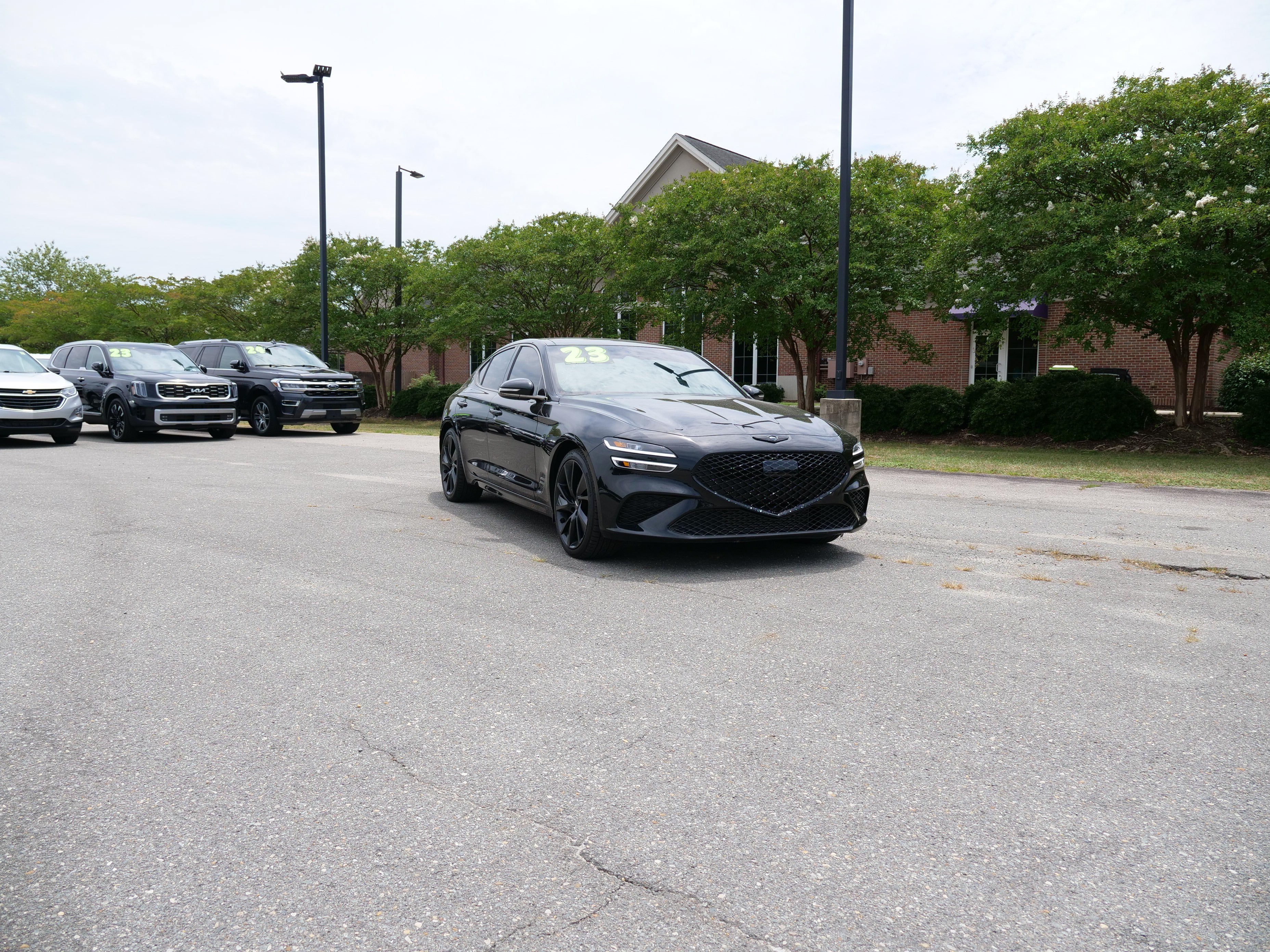 2023 Genesis G70 2.0T