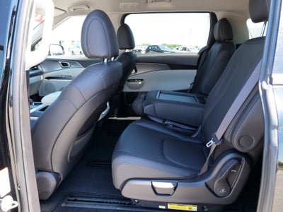 2024 Kia Carnival LX