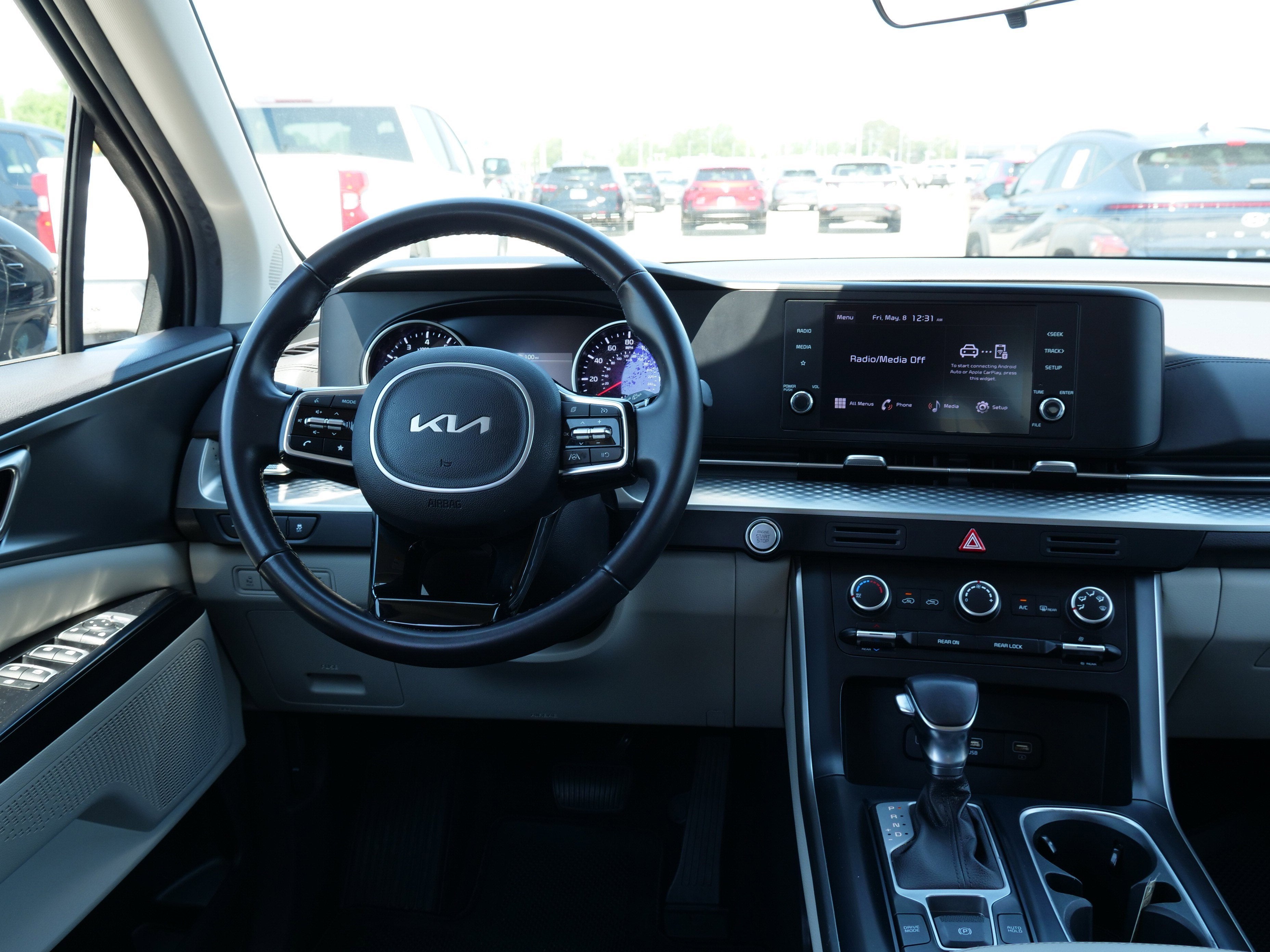 2024 Kia Carnival LX