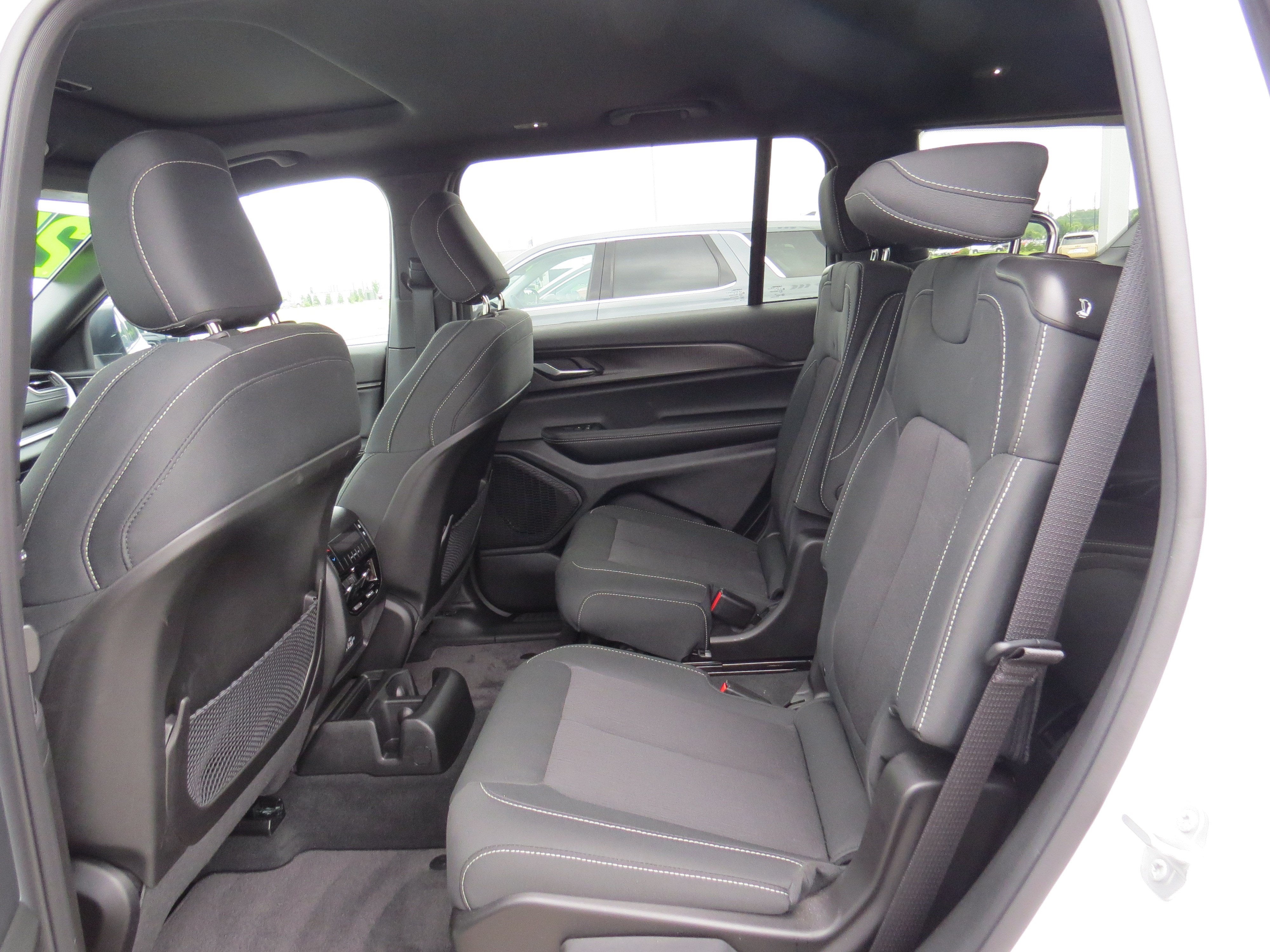 2025 Jeep Grand Cherokee L Laredo X