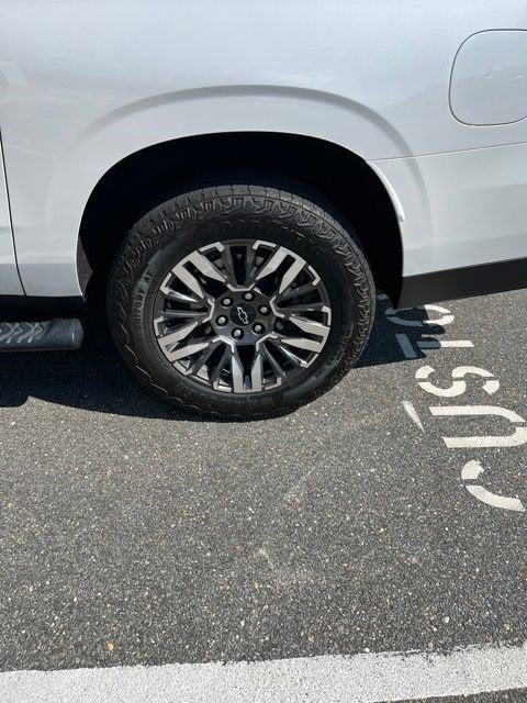 2025 Chevrolet Suburban Z71