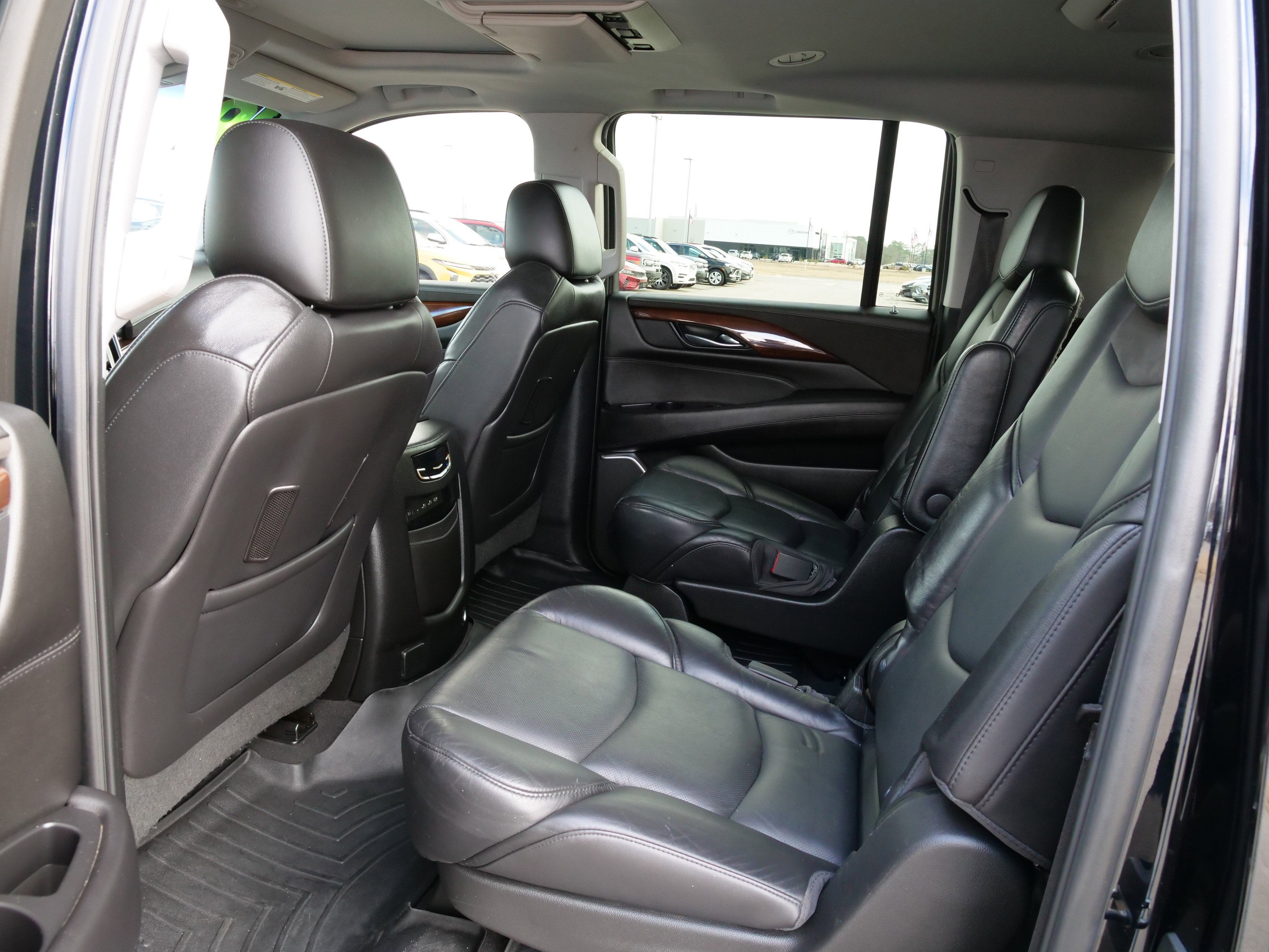 2018 Cadillac Escalade ESV Premium Luxury