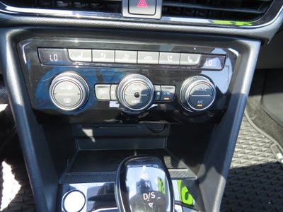 2024 Volkswagen Taos SEL