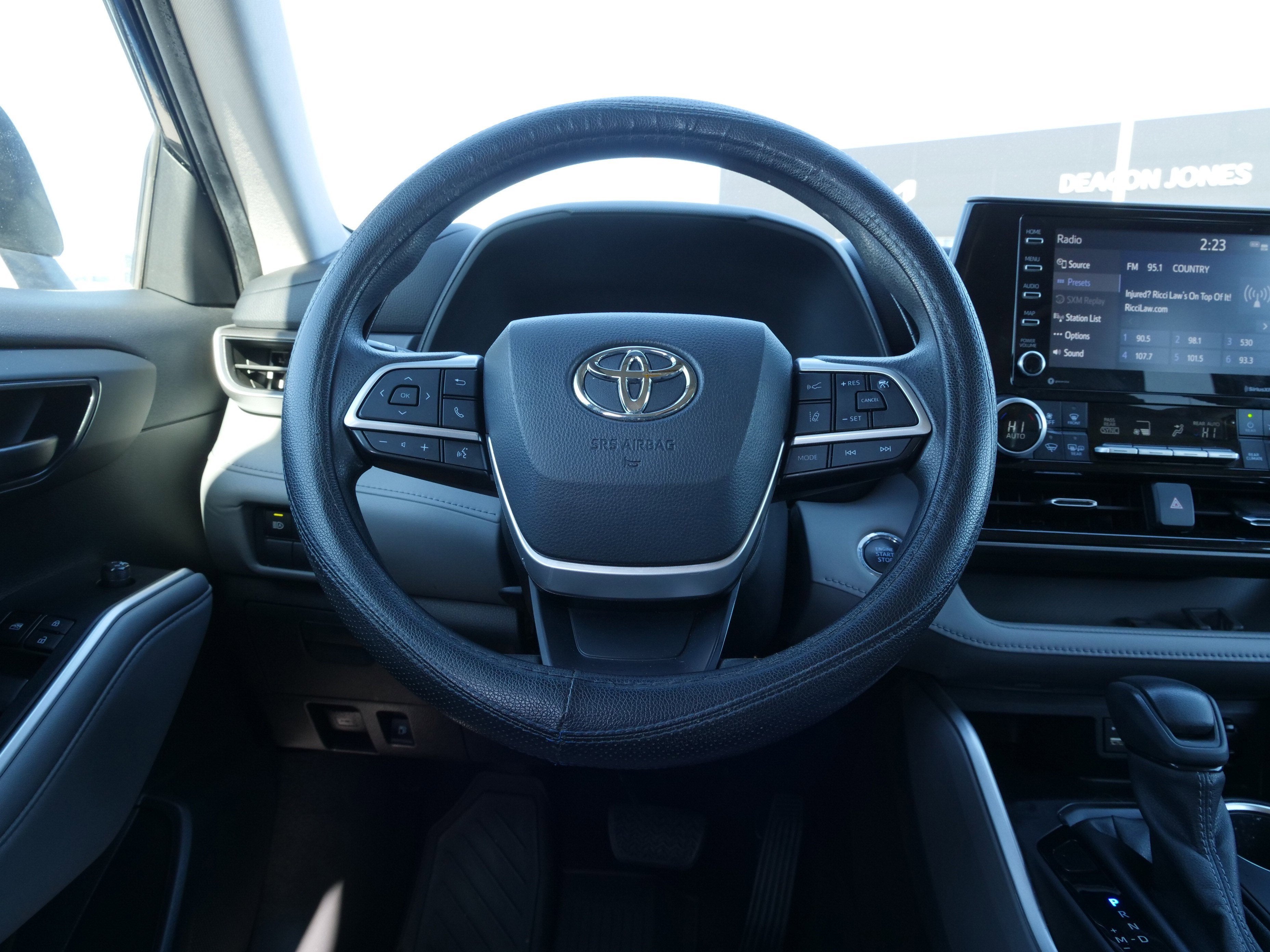2022 Toyota Highlander L