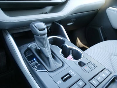 2022 Toyota Highlander L