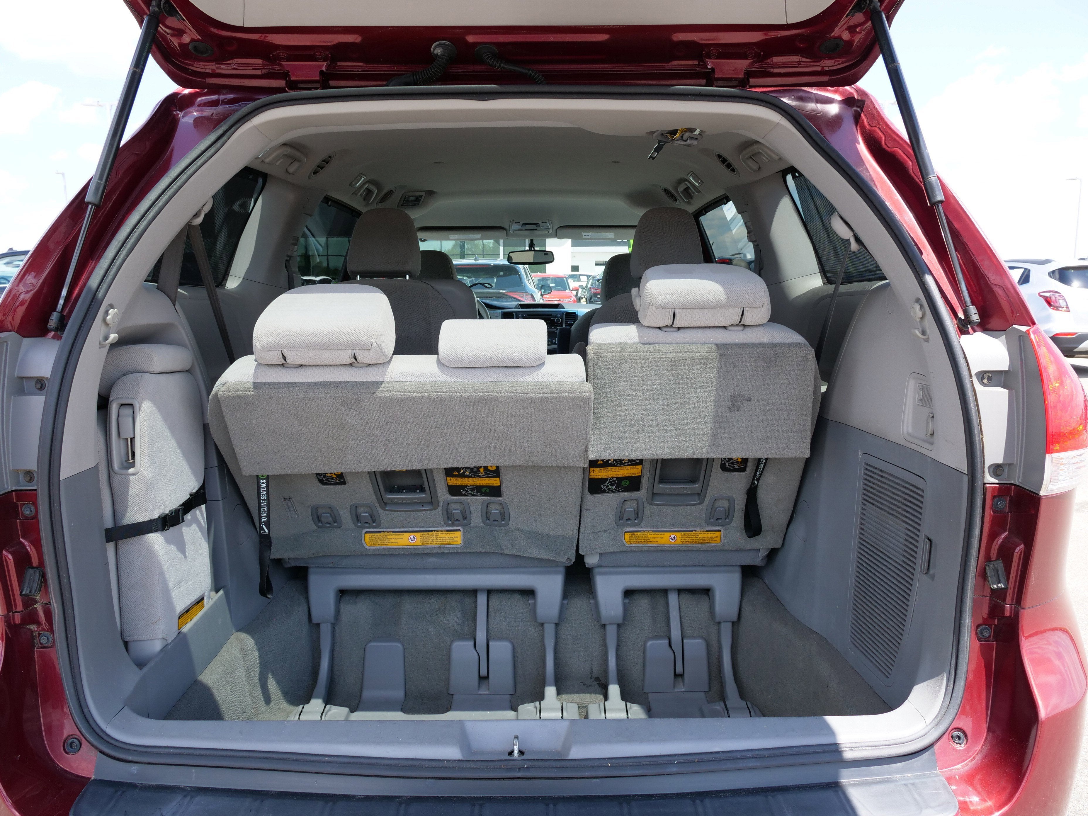 2014 Toyota Sienna LE