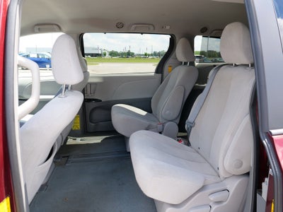 2014 Toyota Sienna LE