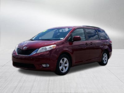 2014 Toyota Sienna LE