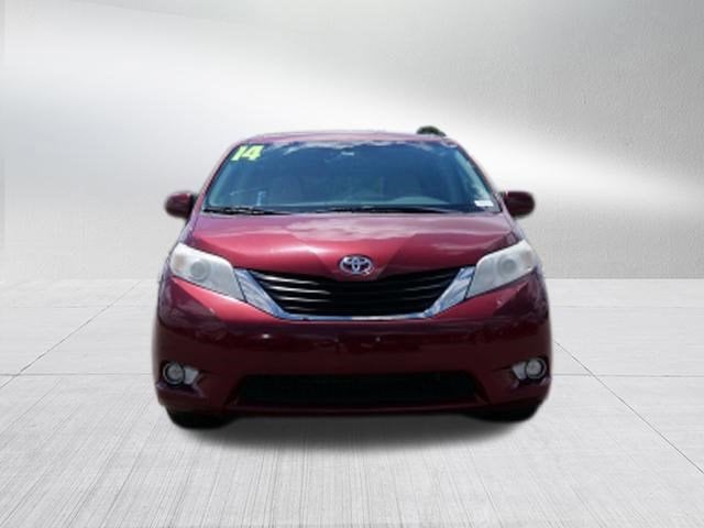 2014 Toyota Sienna LE