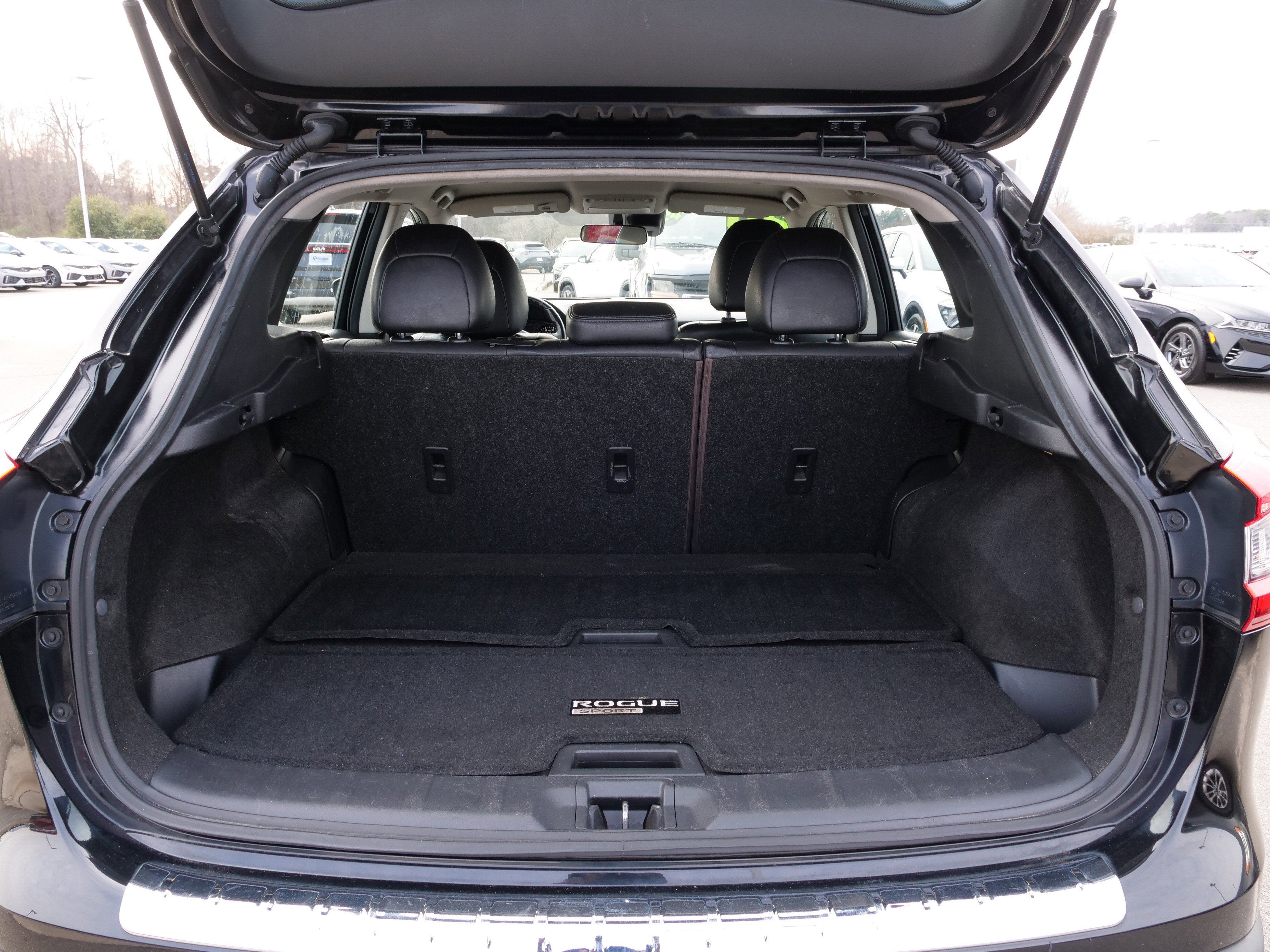 2020 Nissan Rogue Sport SV