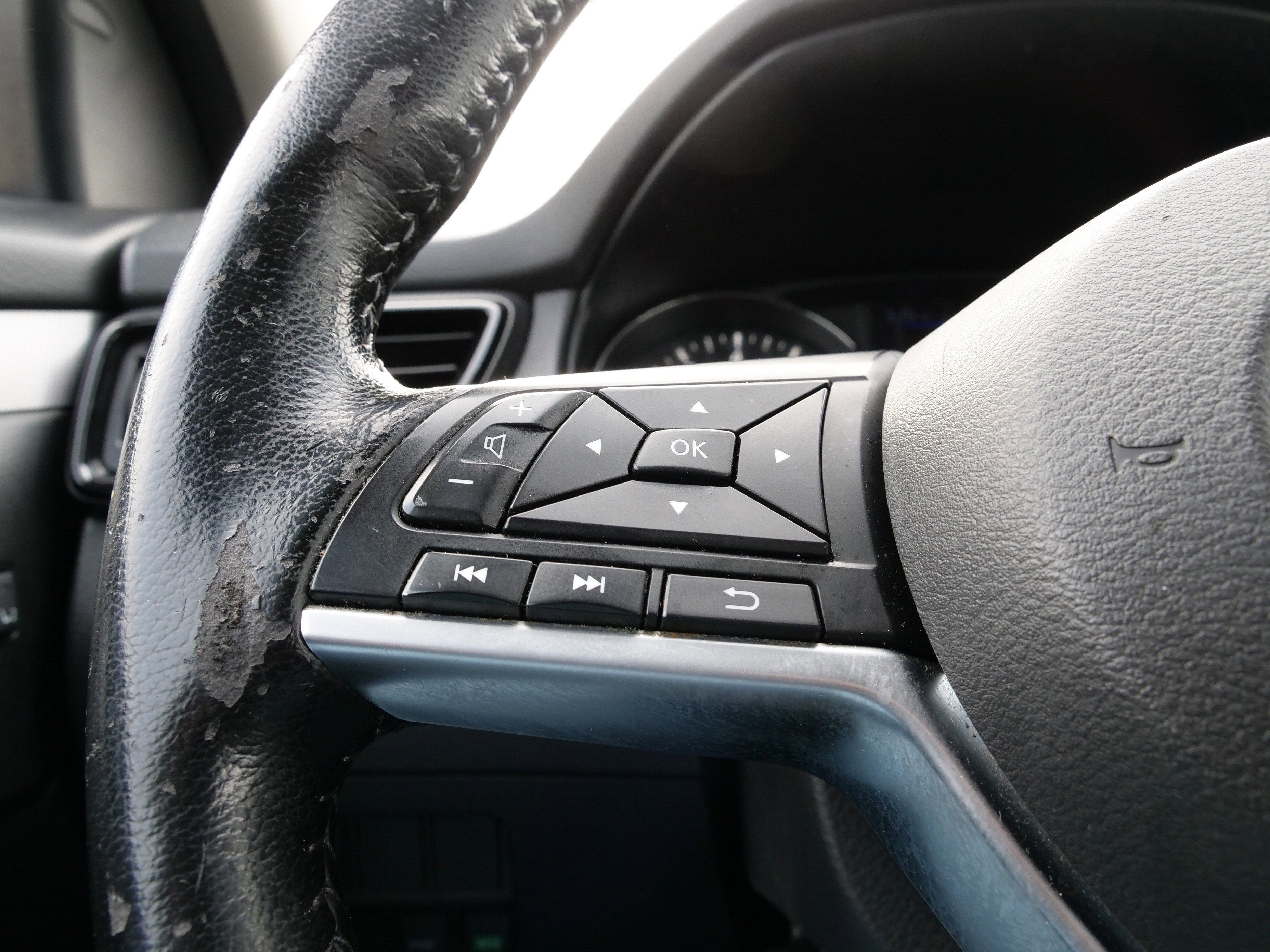 2020 Nissan Rogue Sport SV