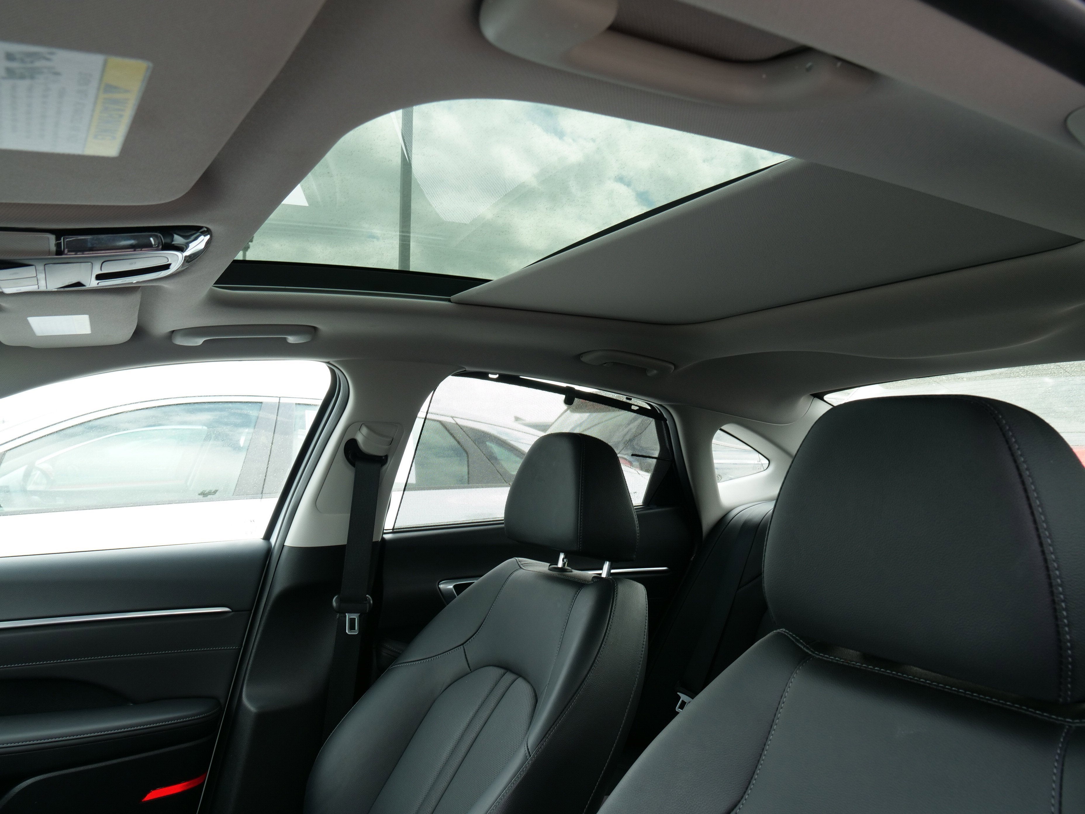 2023 Hyundai Sonata Hybrid Limited