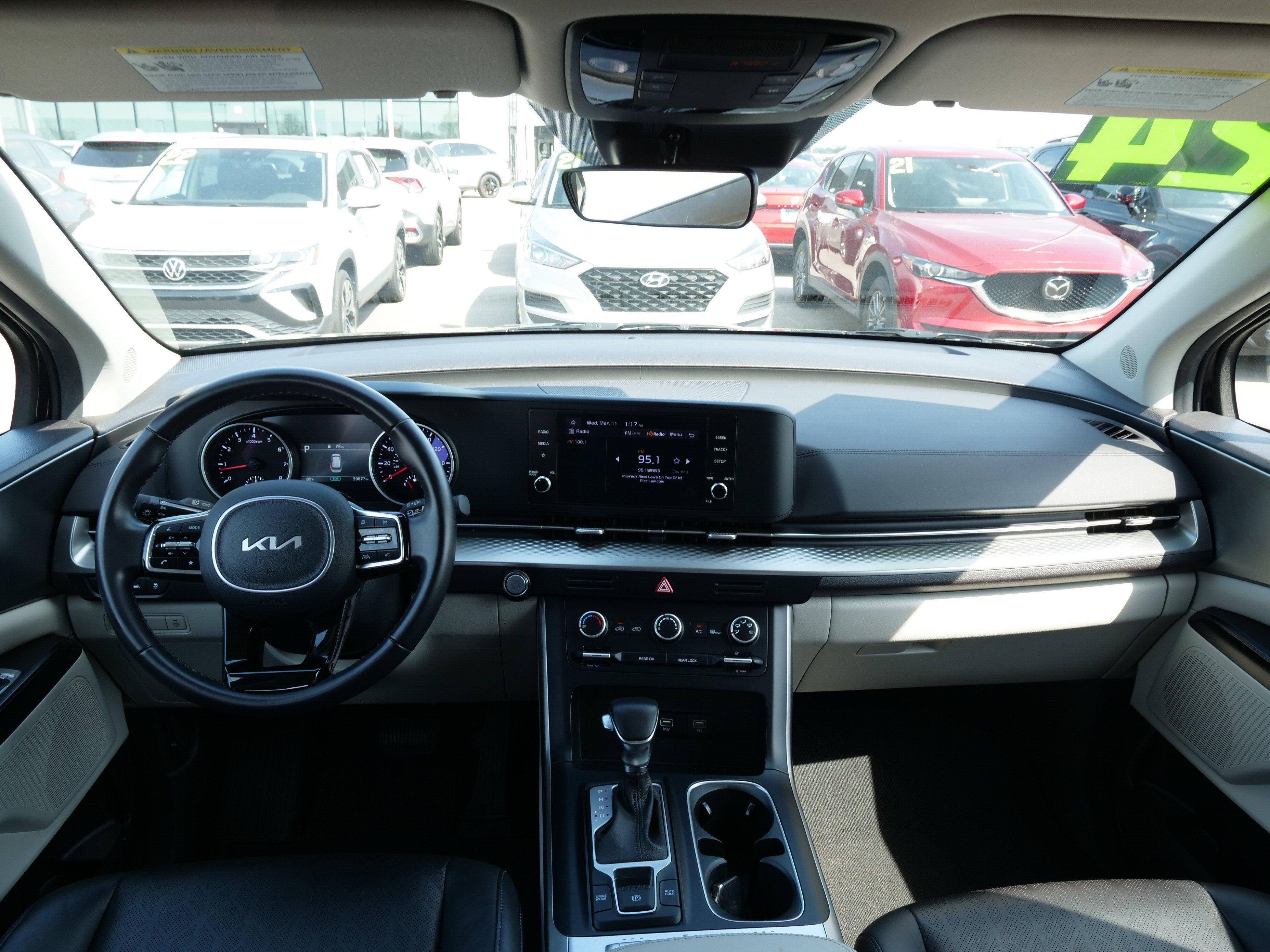 2024 Kia Carnival LX