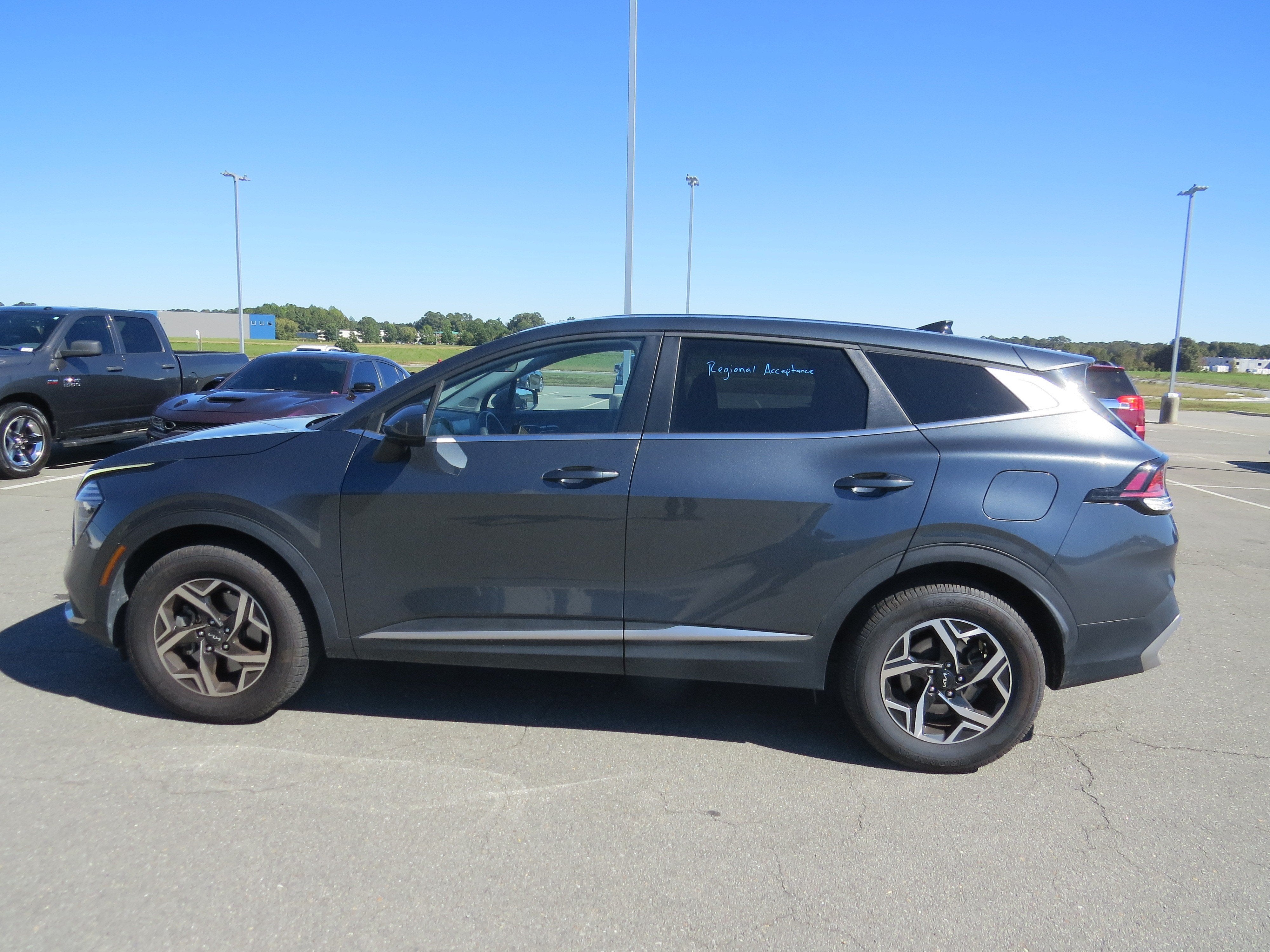 2024 Kia Sportage LX