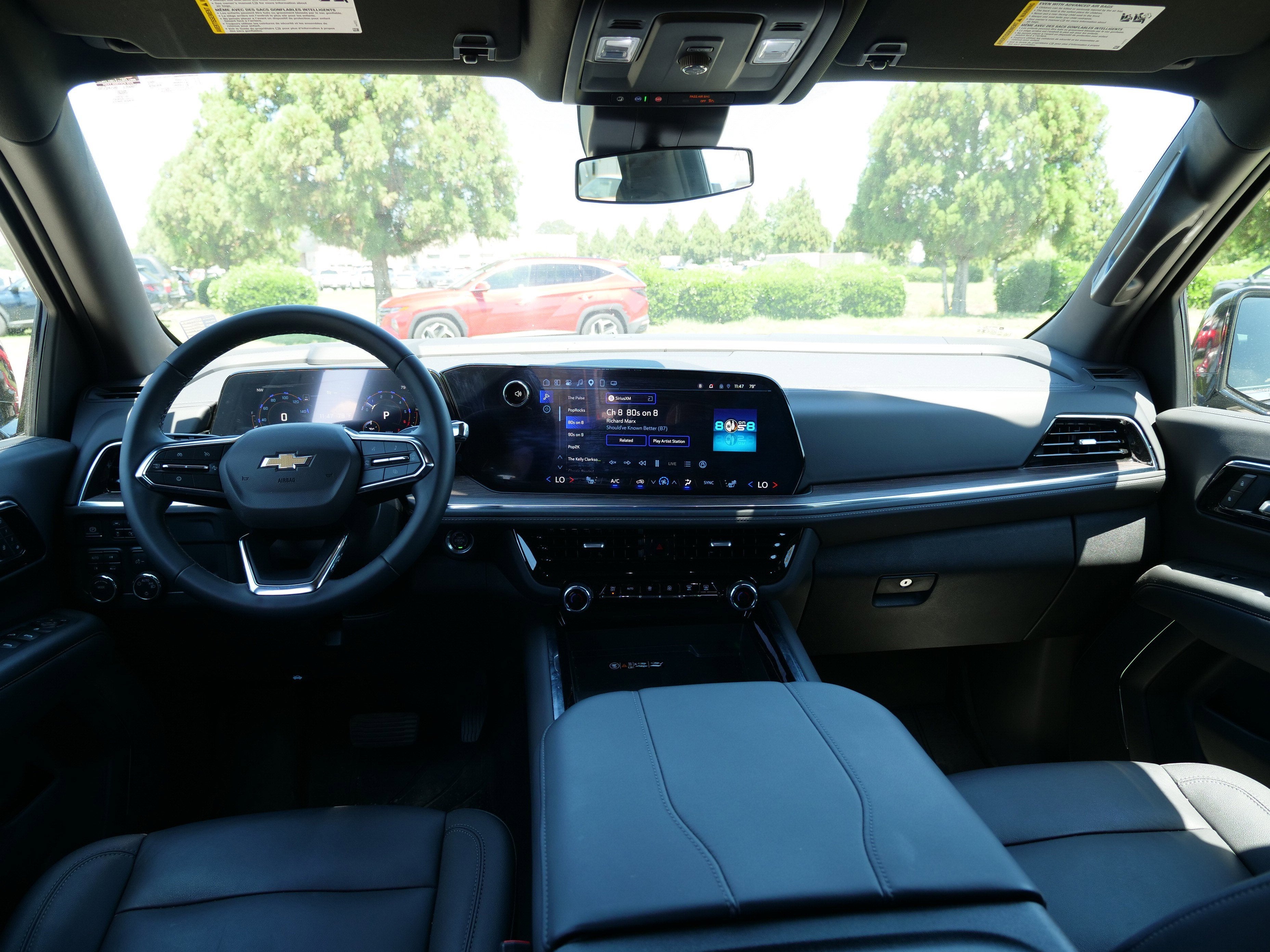 2025 Chevrolet Suburban LT