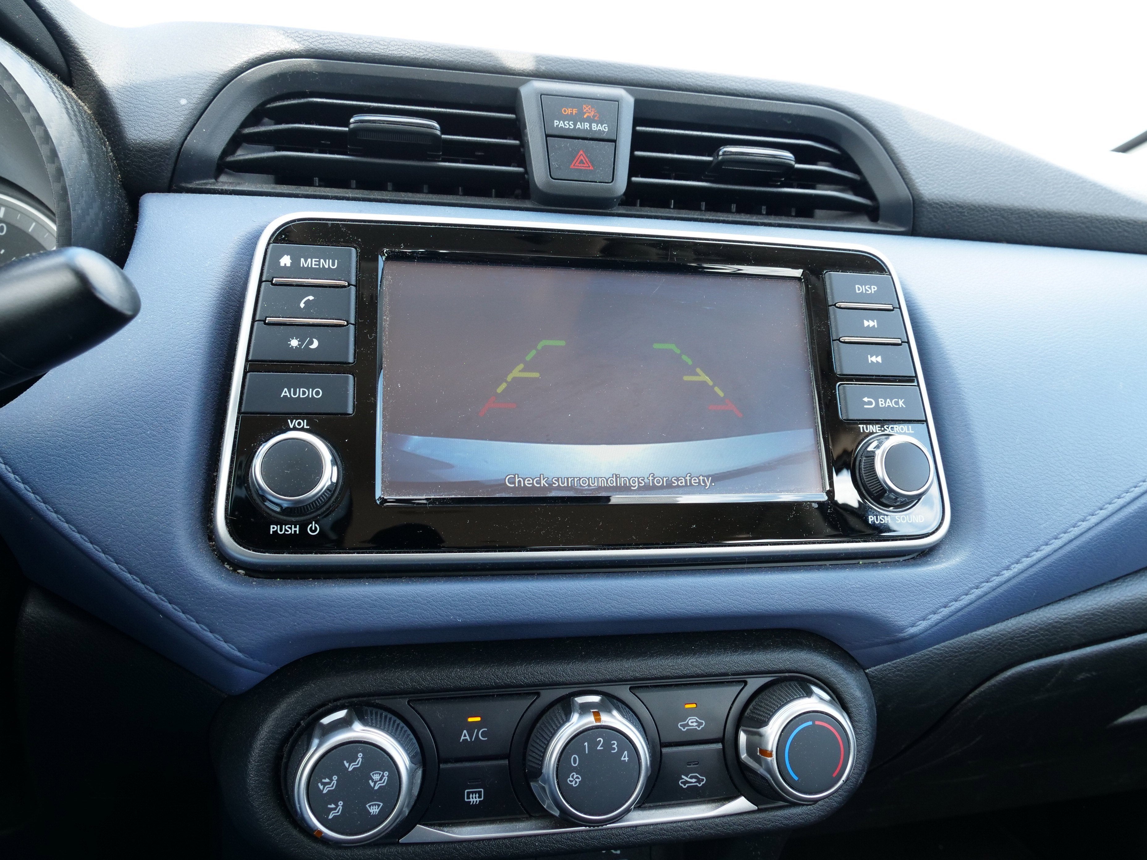 2024 Nissan Versa SV