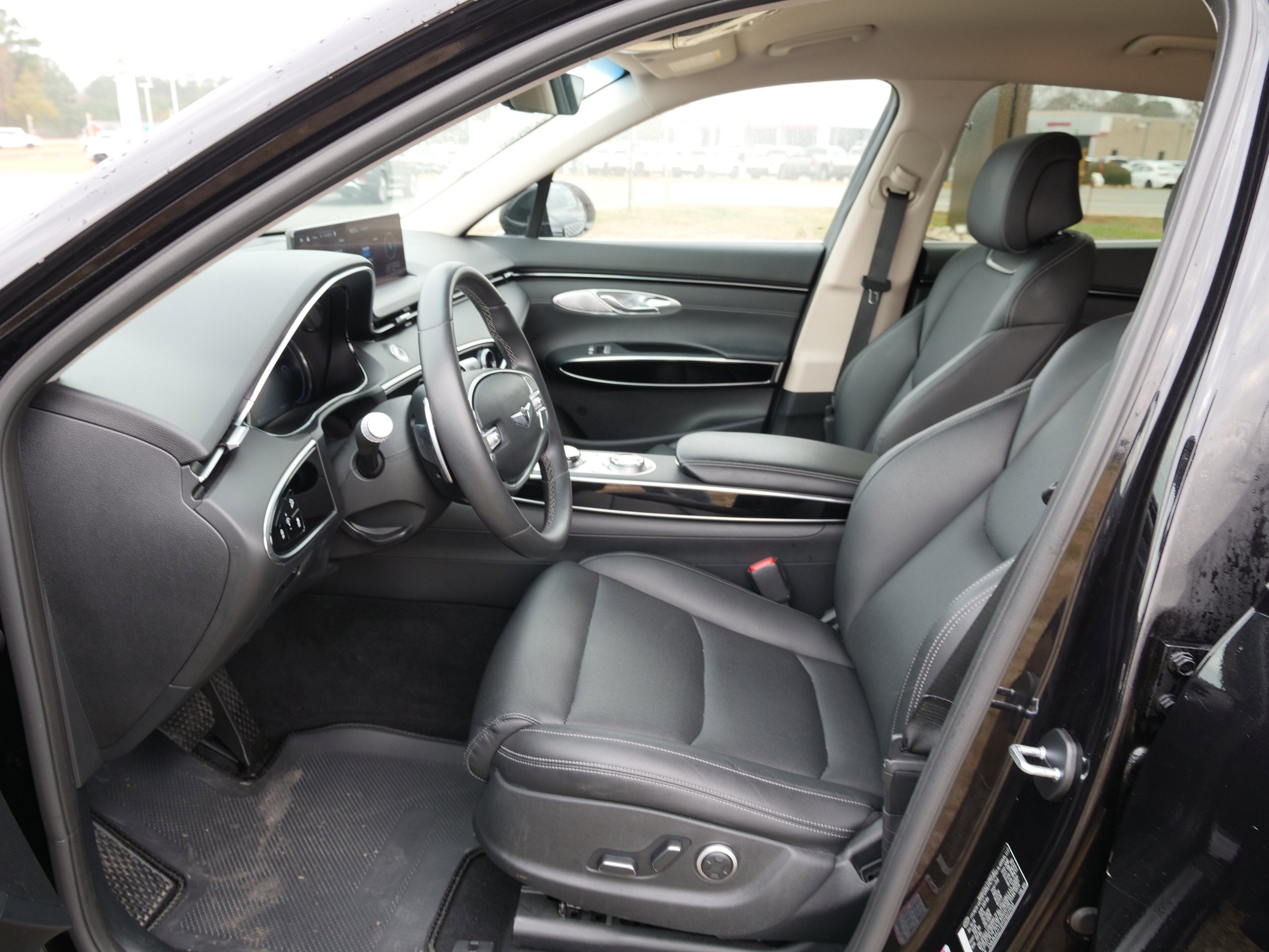 2025 Genesis GV70 2.5T