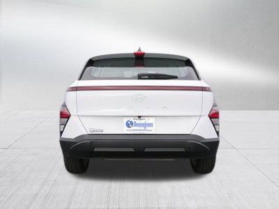 2025 Hyundai Kona SE