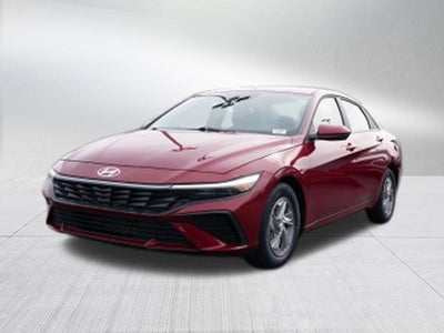 2024 Hyundai Elantra SE