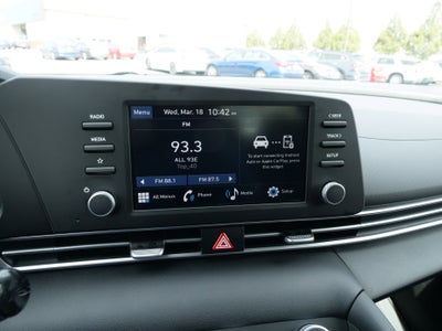 2025 Hyundai Elantra SE