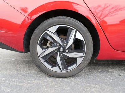2022 Hyundai Elantra Limited