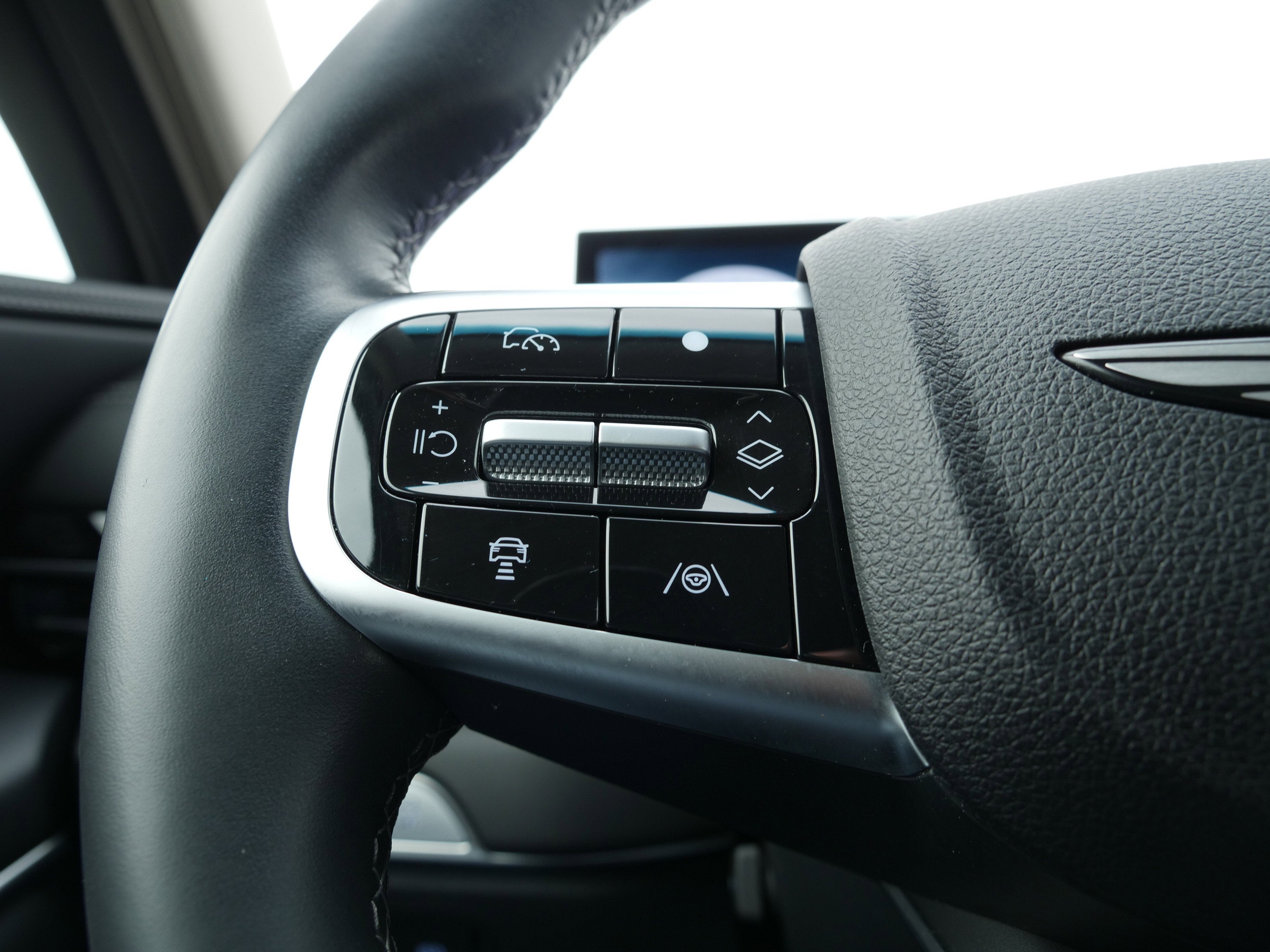 2025 Genesis GV80 Standard