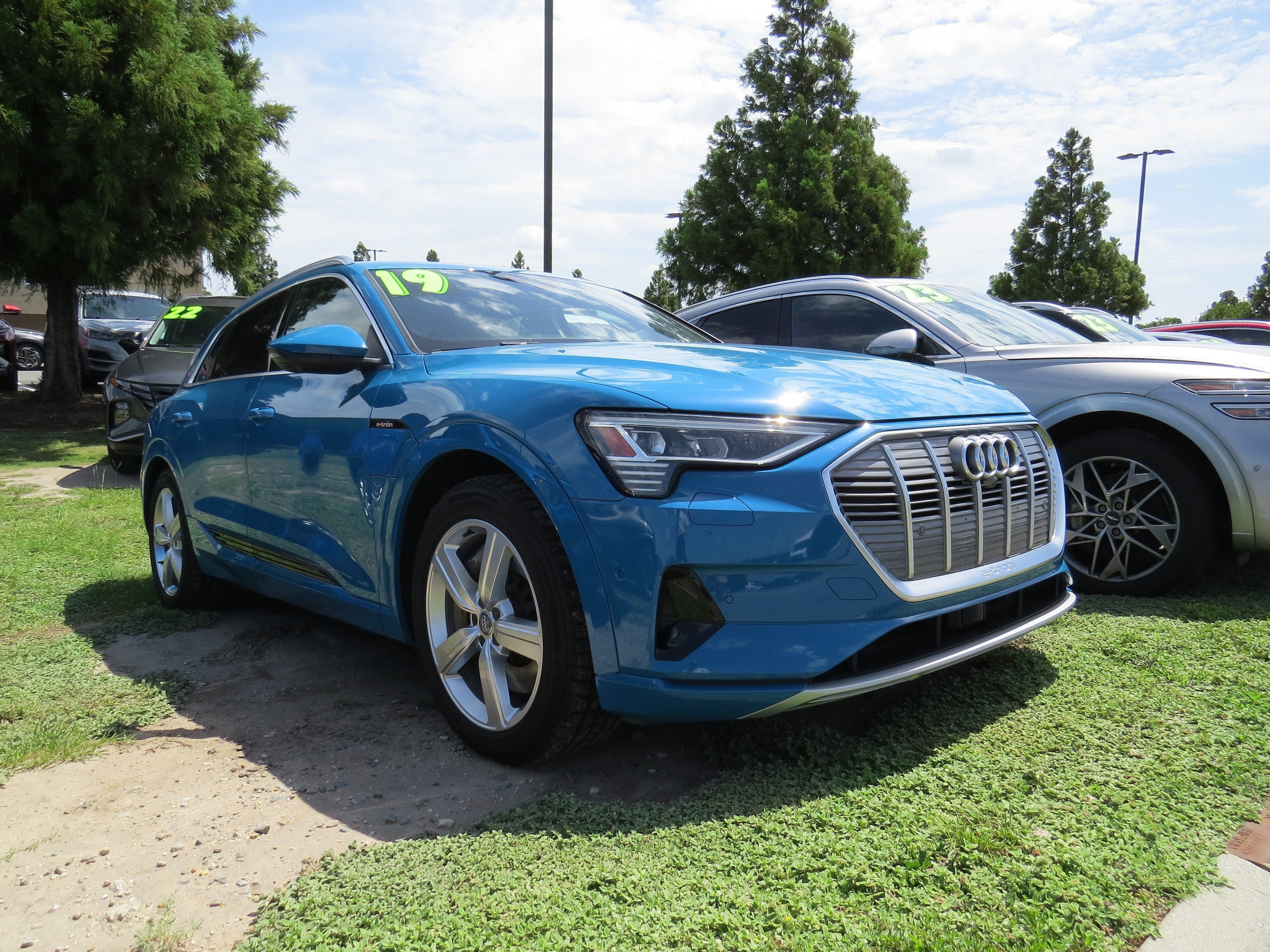 2019 Audi e-tron Prestige