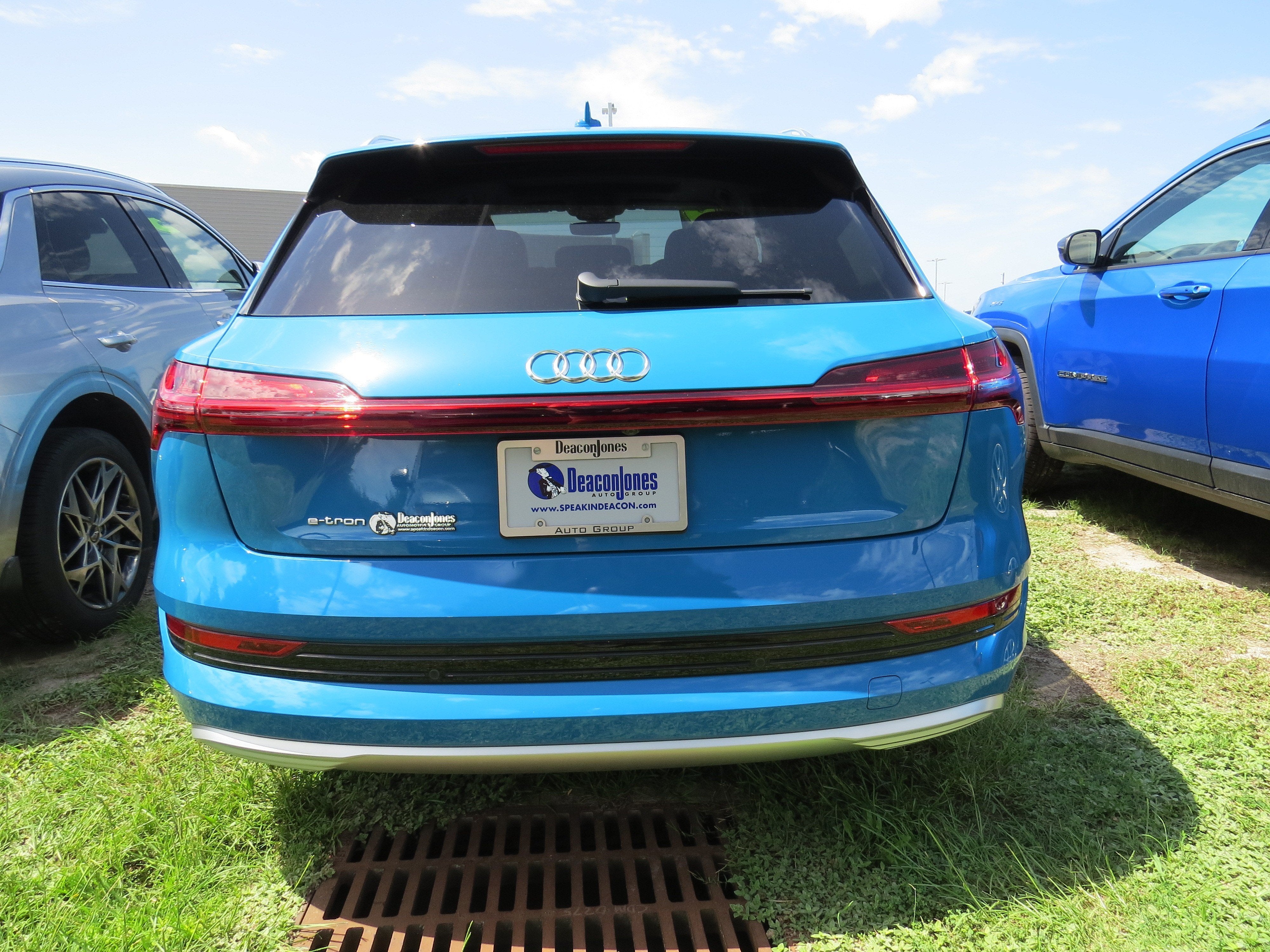2019 Audi e-tron Prestige